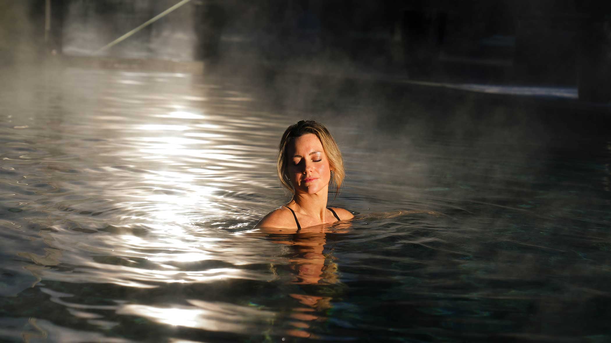 Rilassarsi in piscina