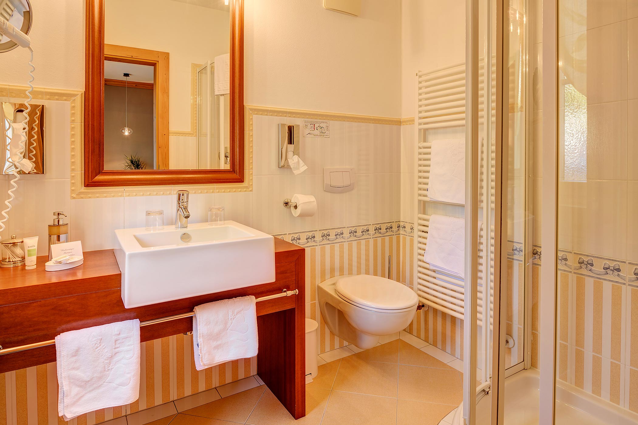 DR Cuddle Design - Hotel Hirzer