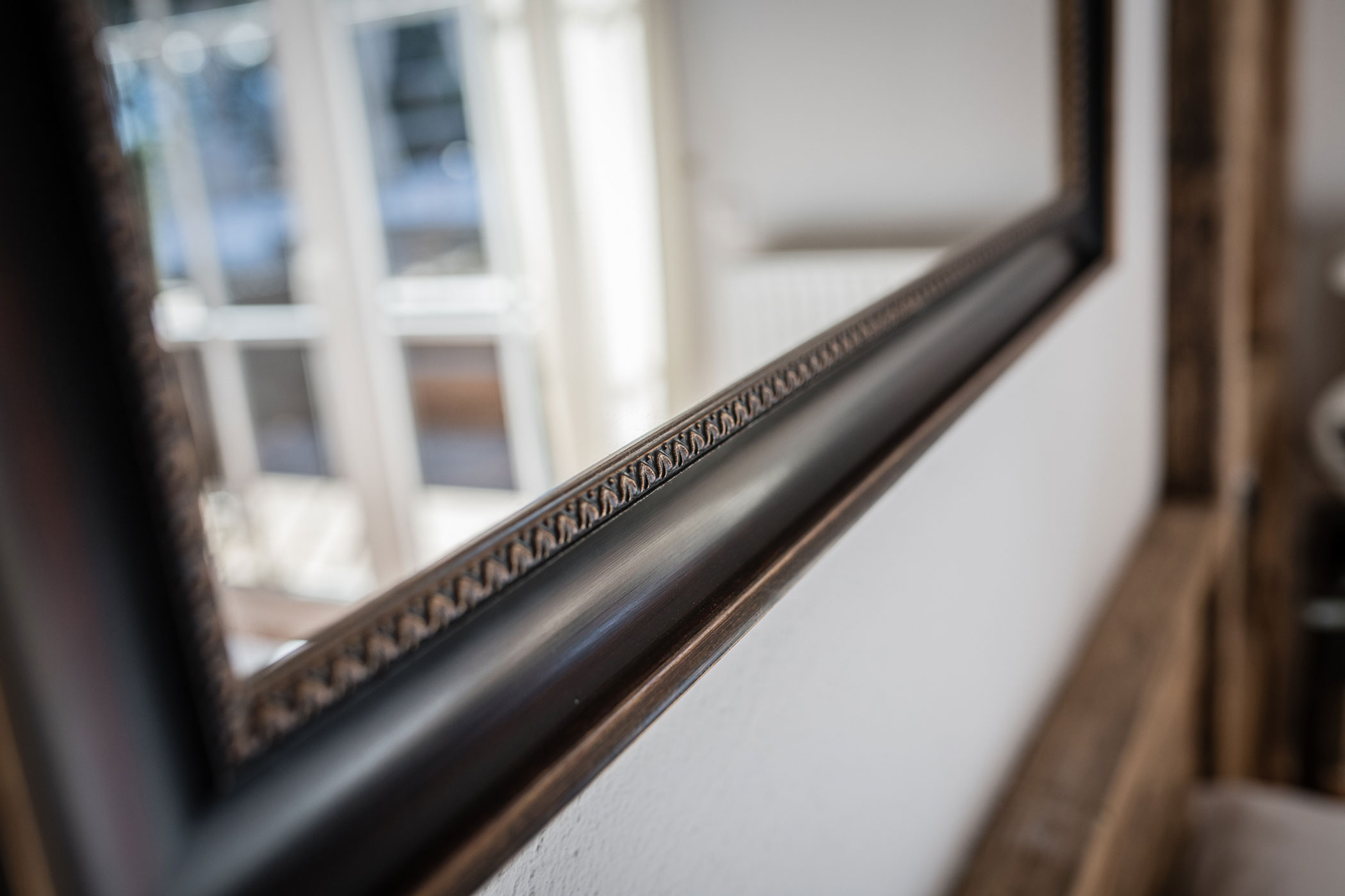 Mirror - Hotel Hirzer