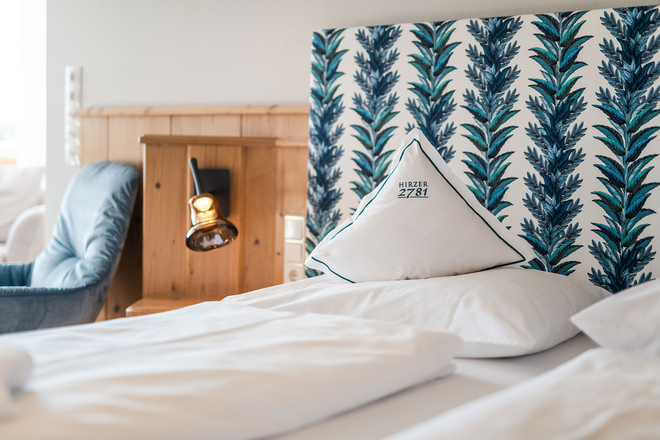 Bed - details - Hotel Hirzer