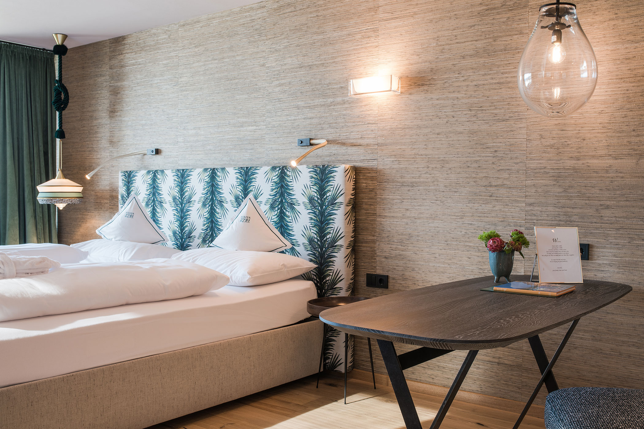 Double bed - Deluxe suite R - Hotel Hirzer