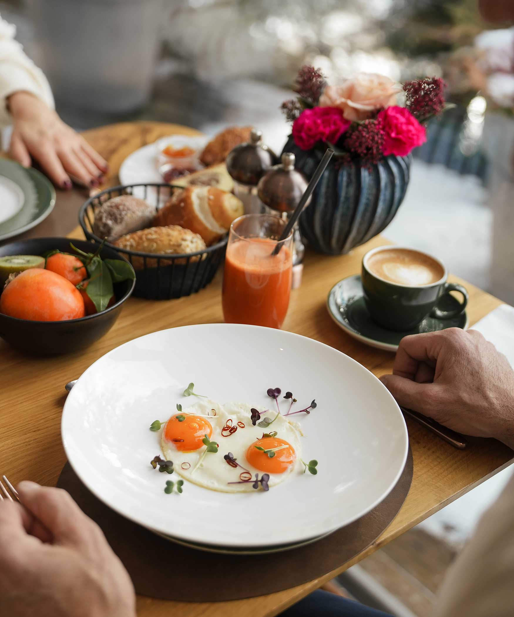 Breakfast on the sun terrace or in the dining room
